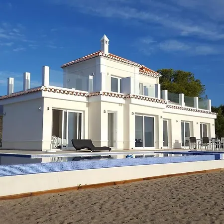 Luxury With 360 Panoramic Views Heated Pool Villa *
